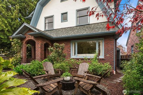 6058 34th Avenue NE Seattle WA 98115