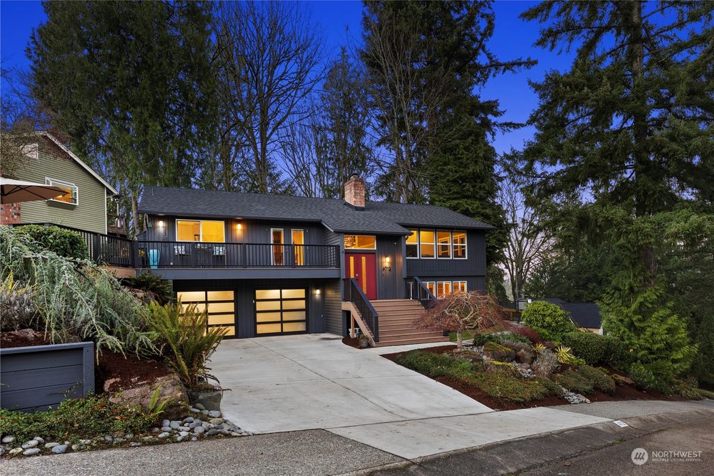 Photo of 4712 164th Place NE, Redmond, WA 98052 (MLS # 2309218)