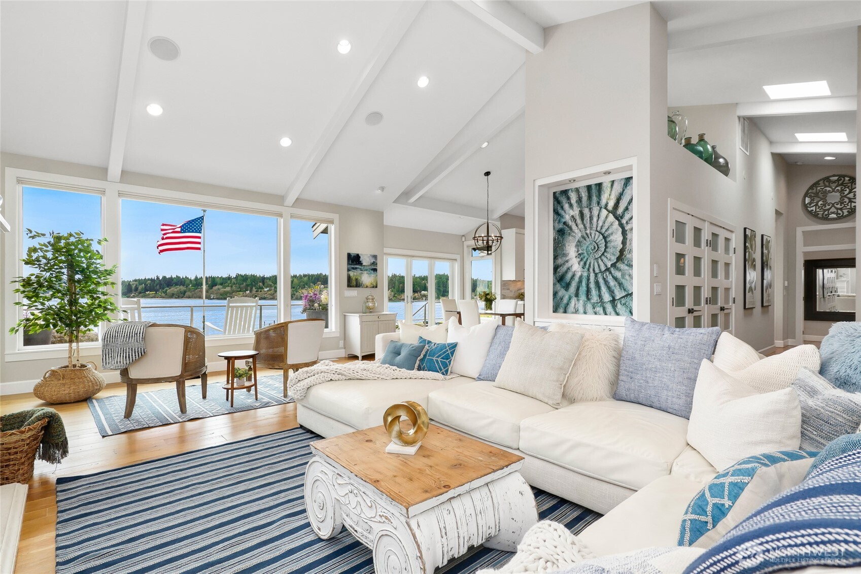 10475 Manitou Beach Drive NE