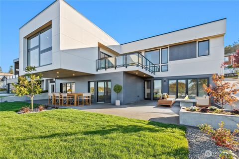 Photo of 6920 Holeman Avenue, Blaine, WA 98230 (MLS # 2452196)