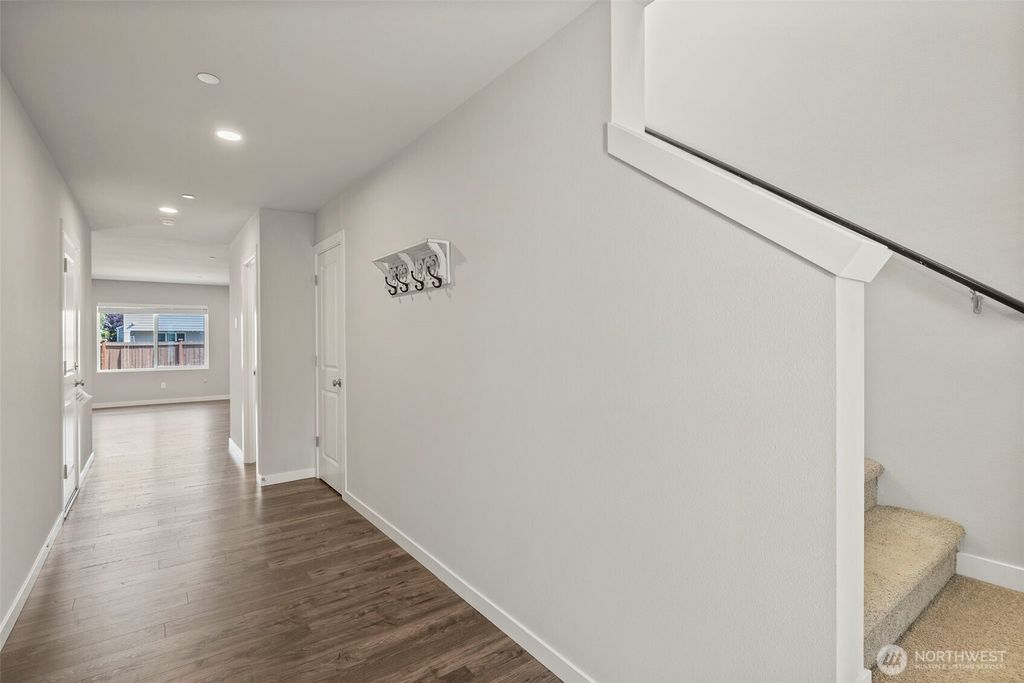 Photo of 8827 53rd Place NE, Marysville, WA 98270 (MLS # 2400985)