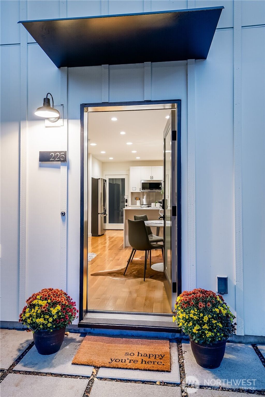 Photo of 225 24th Avenue, Seattle, WA 98122 (MLS # 2453539)