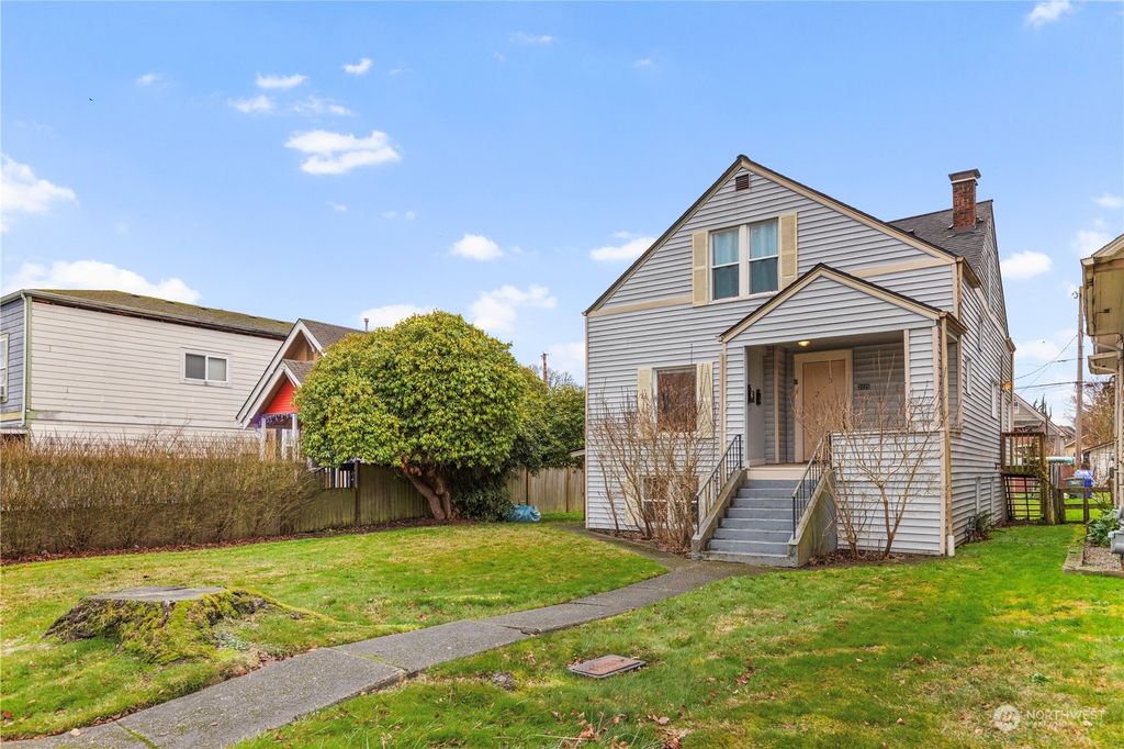 Photo of 2026 Lombard Avenue, Everett, WA 98201 (MLS # 2318722)