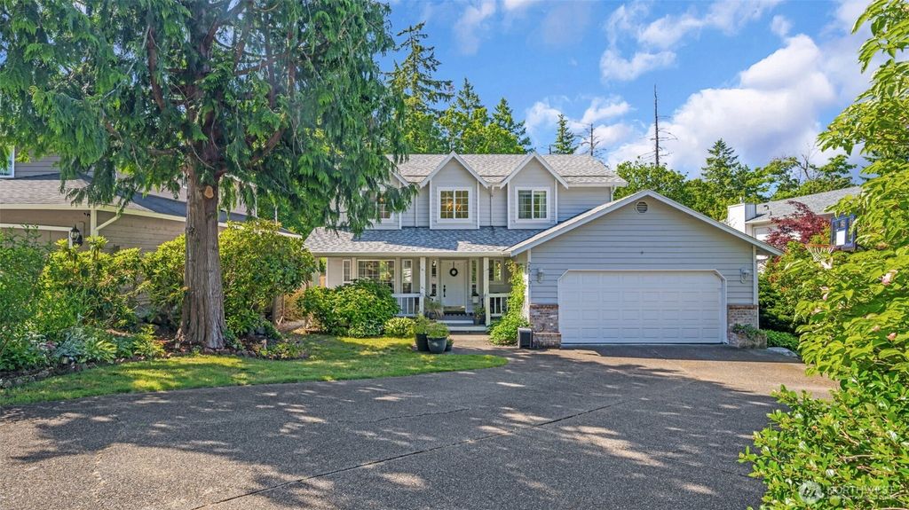 Photo of 25161 13th Avenue S, Des Moines, WA 98198 (MLS # 2384538)