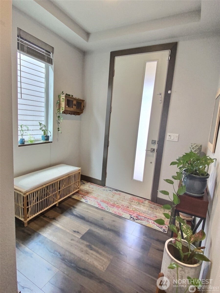 Photo of 14025 18th Place W, Lynnwood, WA 98087 (MLS # 2562509)