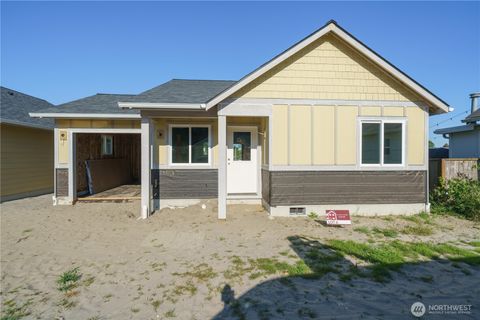 Photo of 115 7th Street SW, Long Beach, WA 98631 (MLS # 2315223) Photo of 115 7th Street SW, Long Beach, WA 98631 (MLS # 2315223)