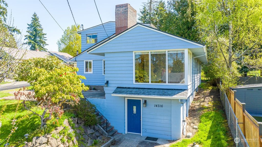 Photo of 14316 35th Avenue NE, Seattle, WA 98125 (MLS # 2063198)