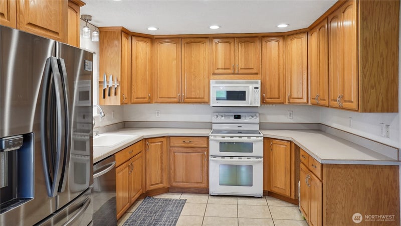 863 S Meadowlark Lane
