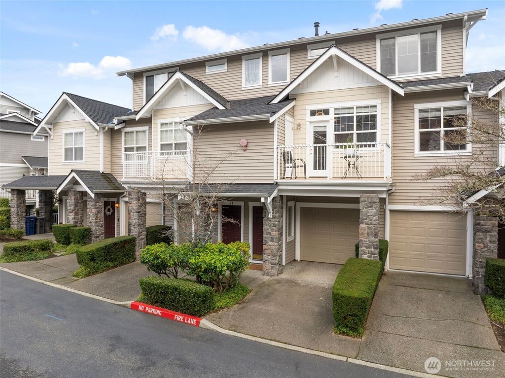 Photo of 1601 NE Katsura Street #103, Issaquah, WA 98029 (MLS # 2461741)