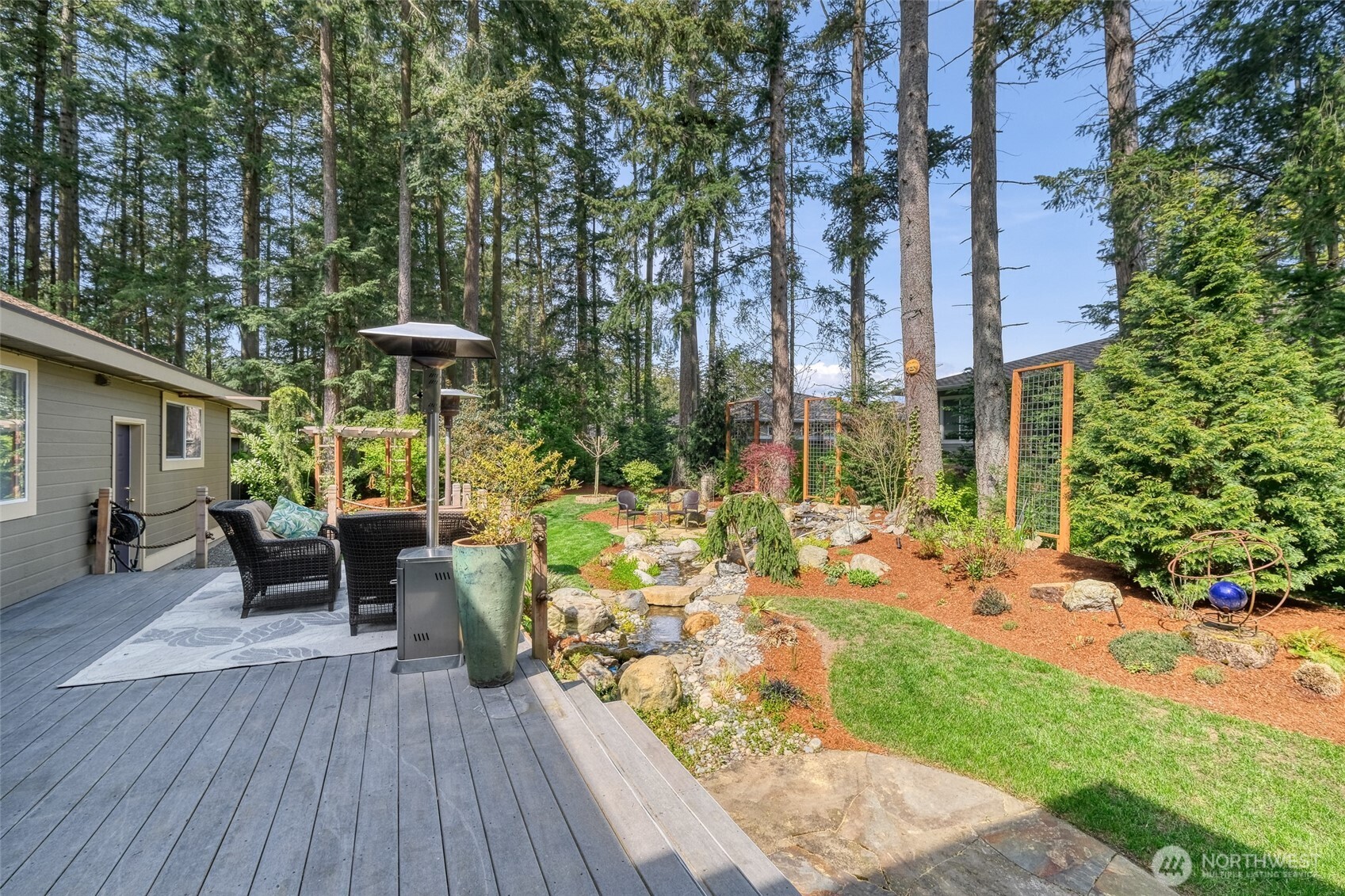 Blaine, Washington, 98230, United States, 4 Bedrooms Bedrooms, ,4 BathroomsBathrooms,Residential,Active,2032408