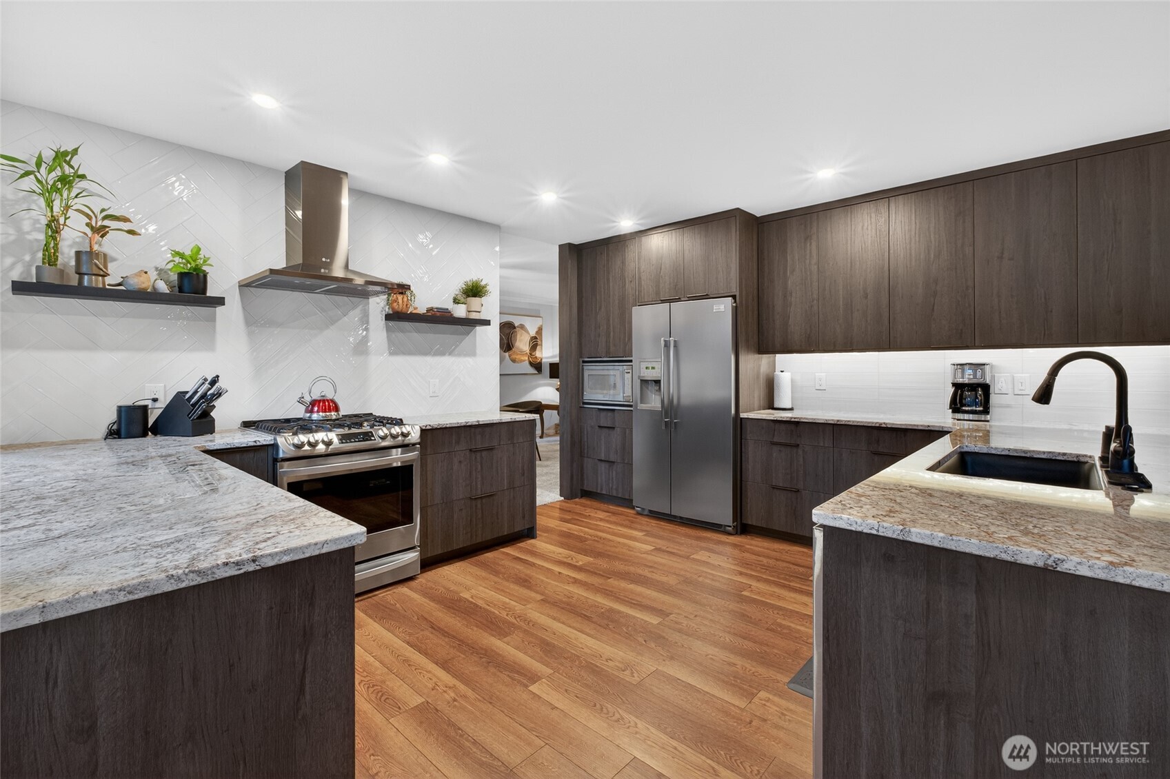 Blaine, Washington, 98230, United States, 4 Bedrooms Bedrooms, ,4 BathroomsBathrooms,Residential,Active,2032408