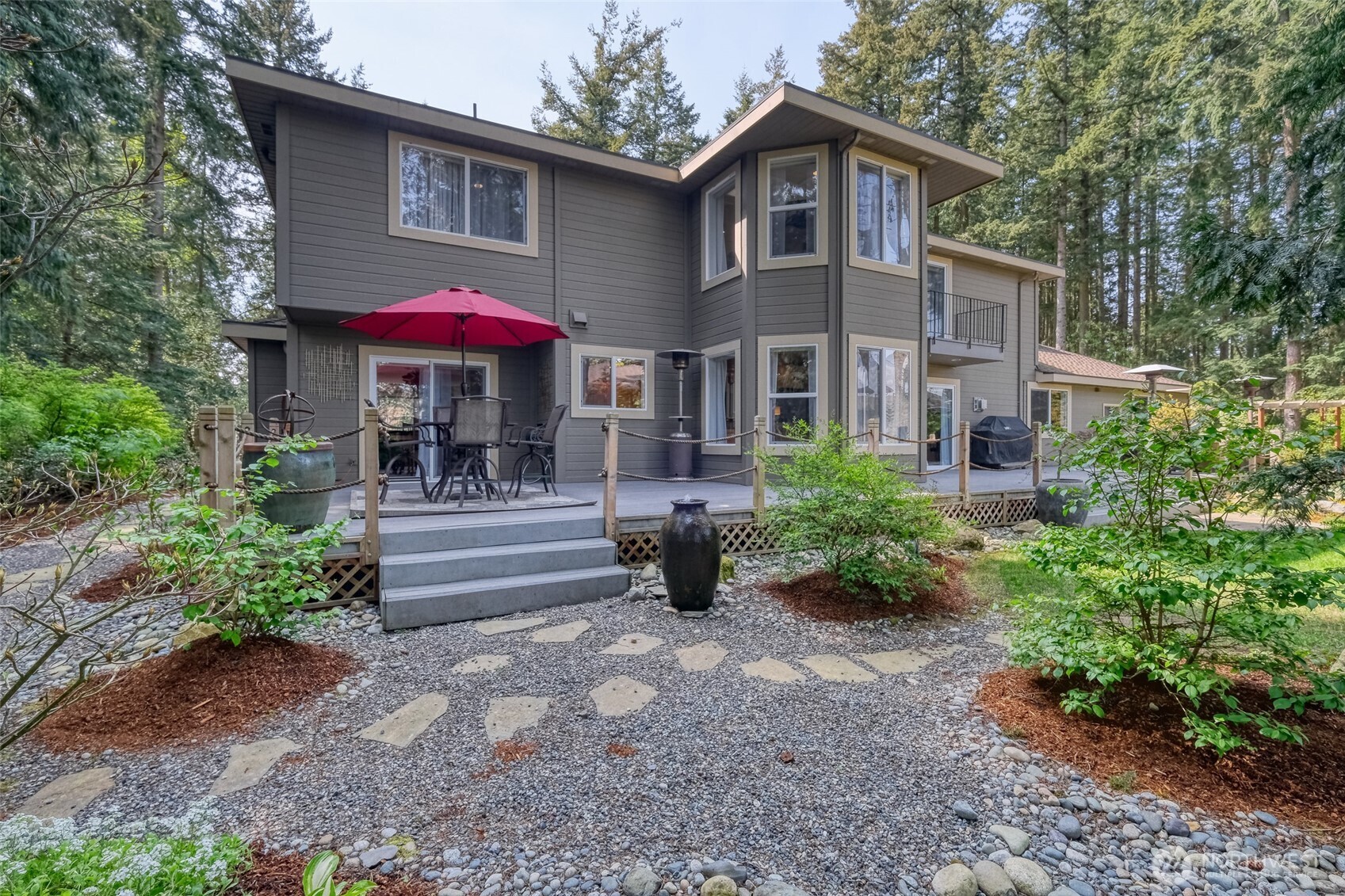 Blaine, Washington, 98230, United States, 4 Bedrooms Bedrooms, ,4 BathroomsBathrooms,Residential,Active,2032408