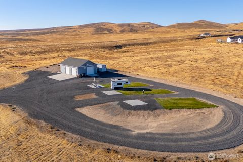 Photo of 12876 14 Road NW, Quincy, WA 98848 (MLS # 2443844)