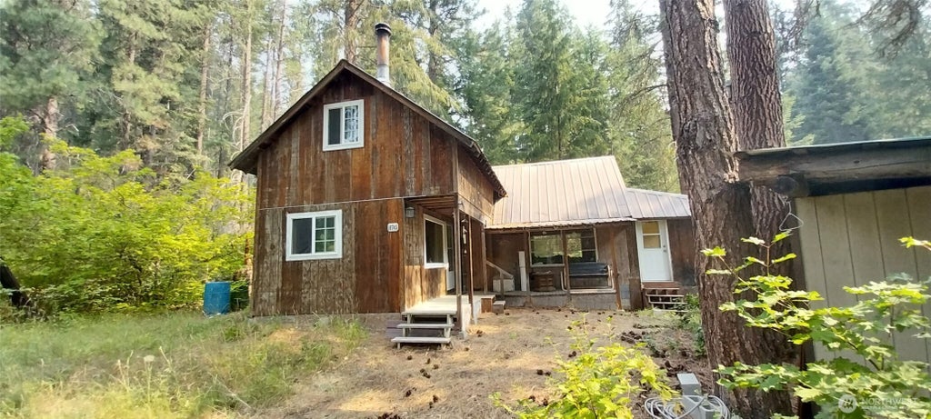 Photo of 16745 SECOND CREEK RD RD, Leavenworth, WA 98826 (MLS # 2558420)