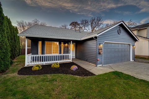 Photo of 320 NW 25th Place, Battle Ground, WA 98604 (MLS # 2596282)