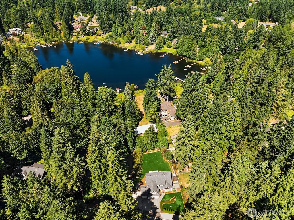 Photo of 16520 NE 180th Place, Woodinville, WA 98072 (MLS # 2416606)
