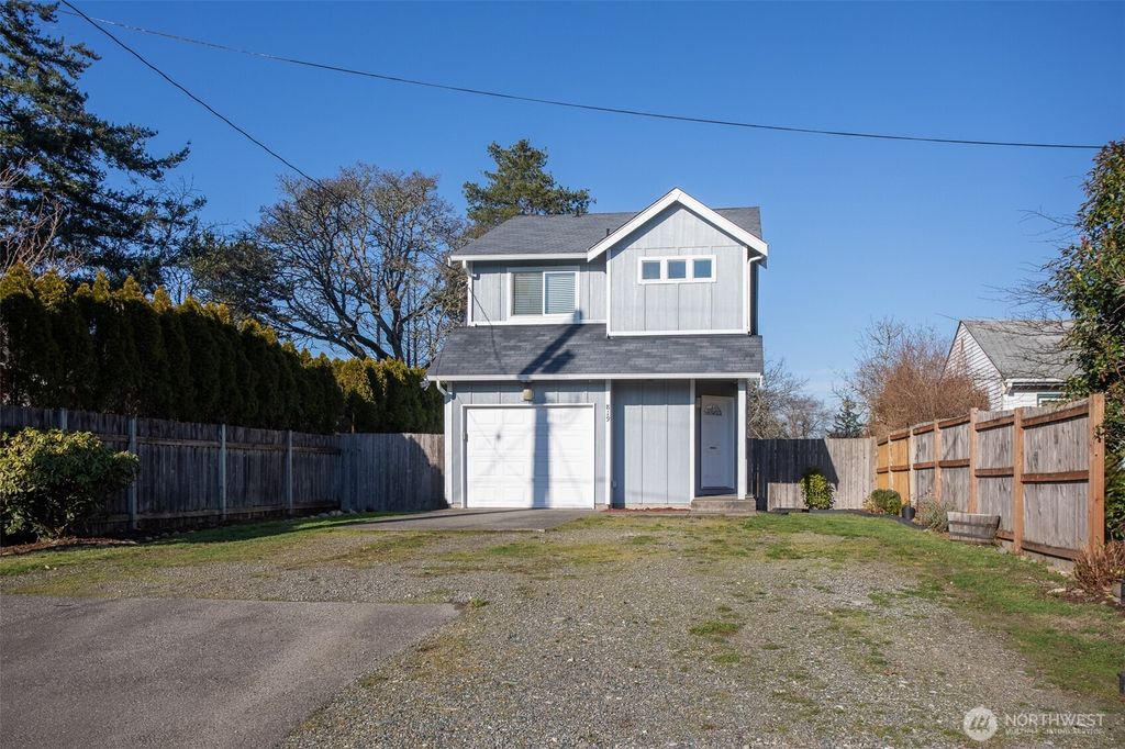 Photo of 819 134th Street S, Tacoma, WA 98444 (MLS # 2469922)
