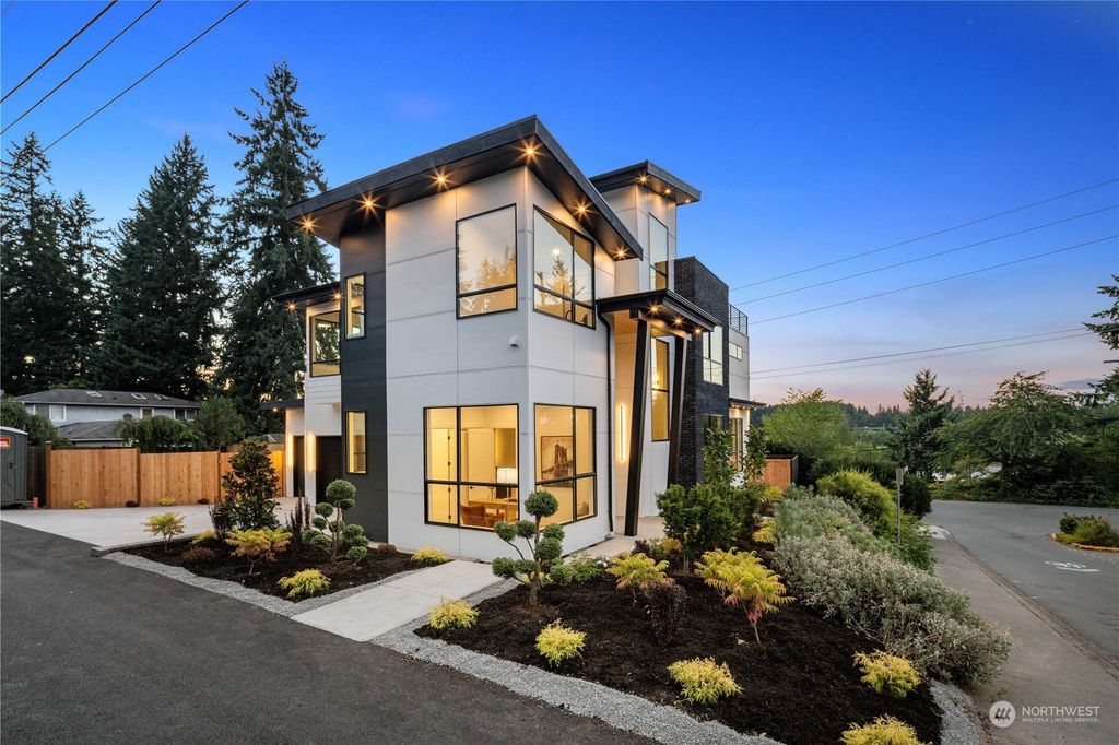 Photo of 15334 SE 38th Place, Bellevue, WA 98006 (MLS # 2150060)