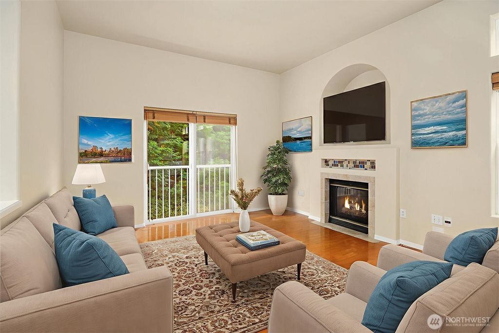 Photo of 2753 124th Avenue SE, Bellevue, WA 98005 (MLS # 2441173)