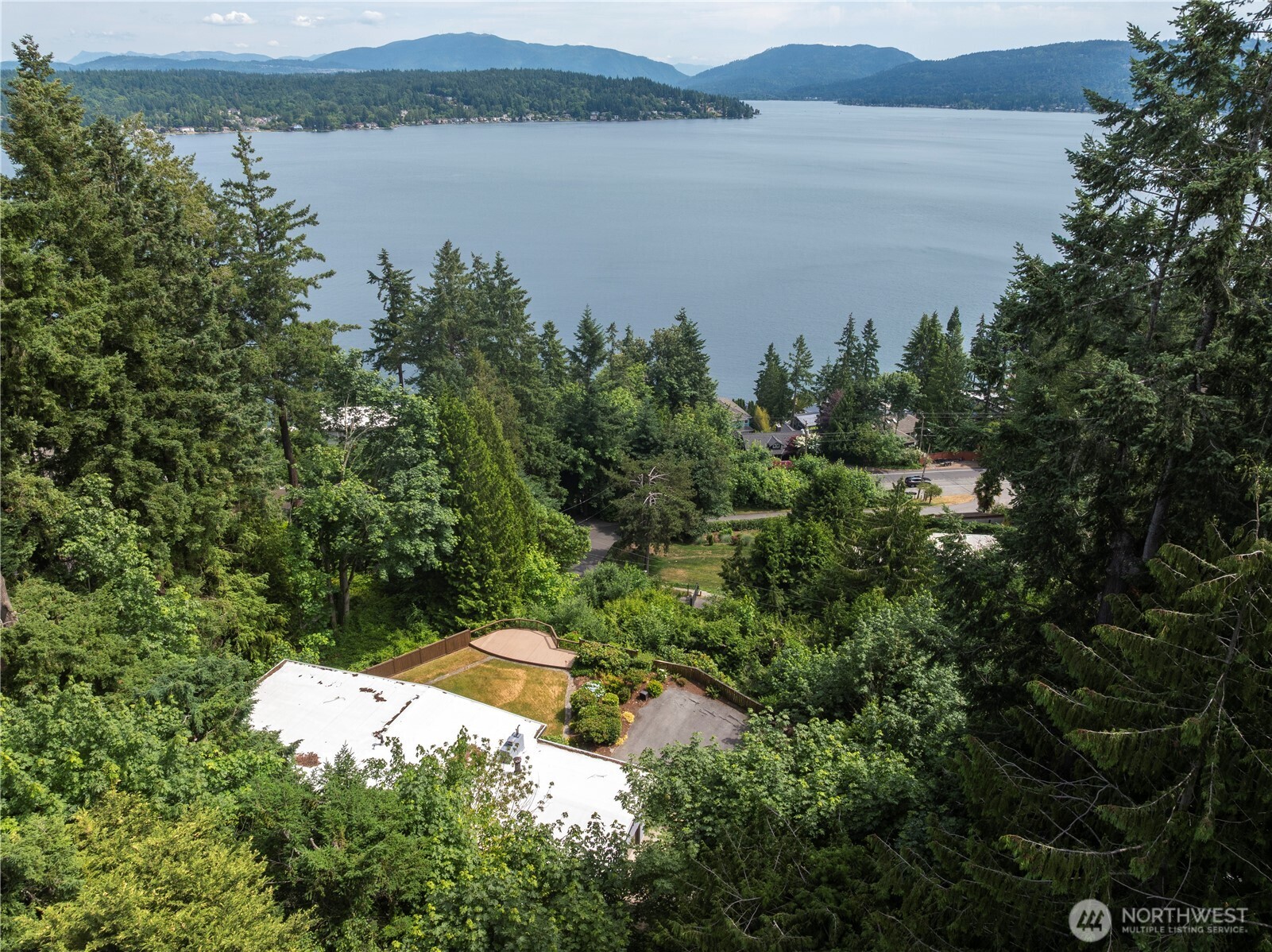 639 W Lake Sammamish Pkwy NE