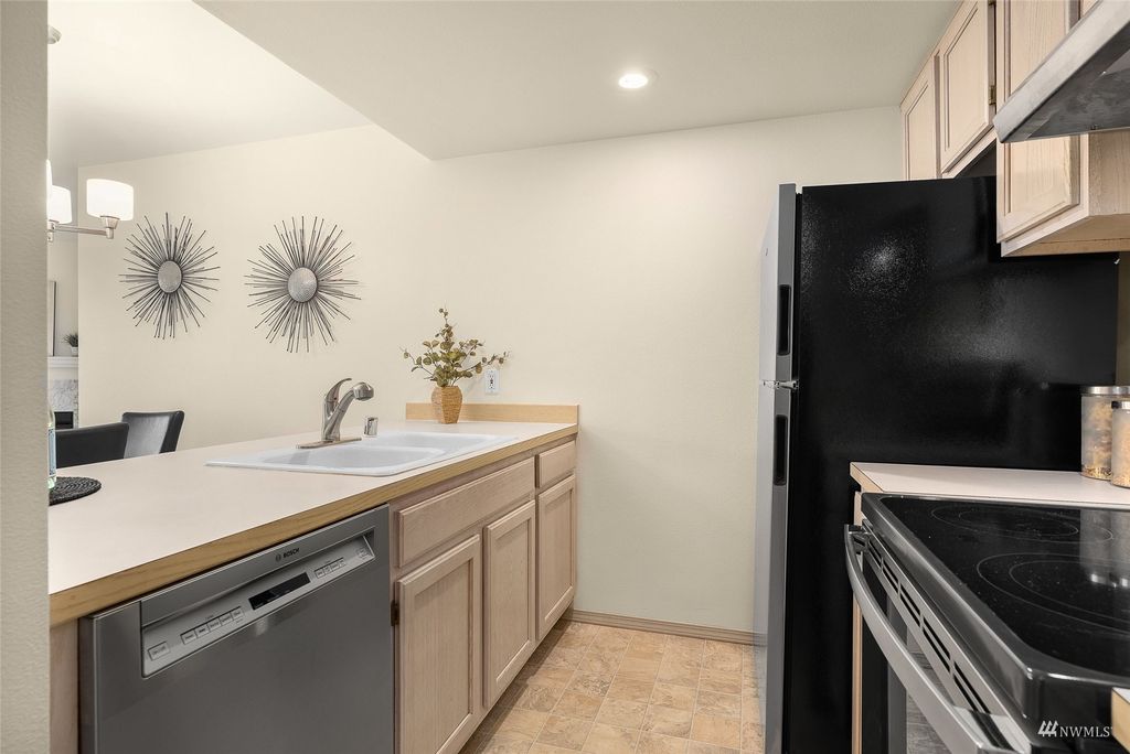 Photo of 11532 15th Avenue NE #202, Seattle, WA 98125 (MLS # 1987158)