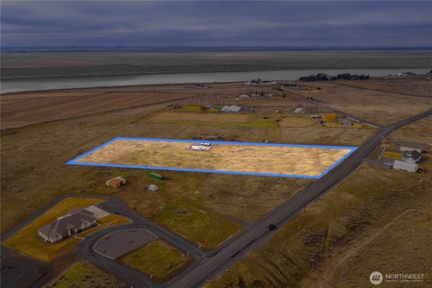 Photo of 0 NNA Lake Vista Dr NE, Moses Lake, WA 98837 (MLS # 2587778)