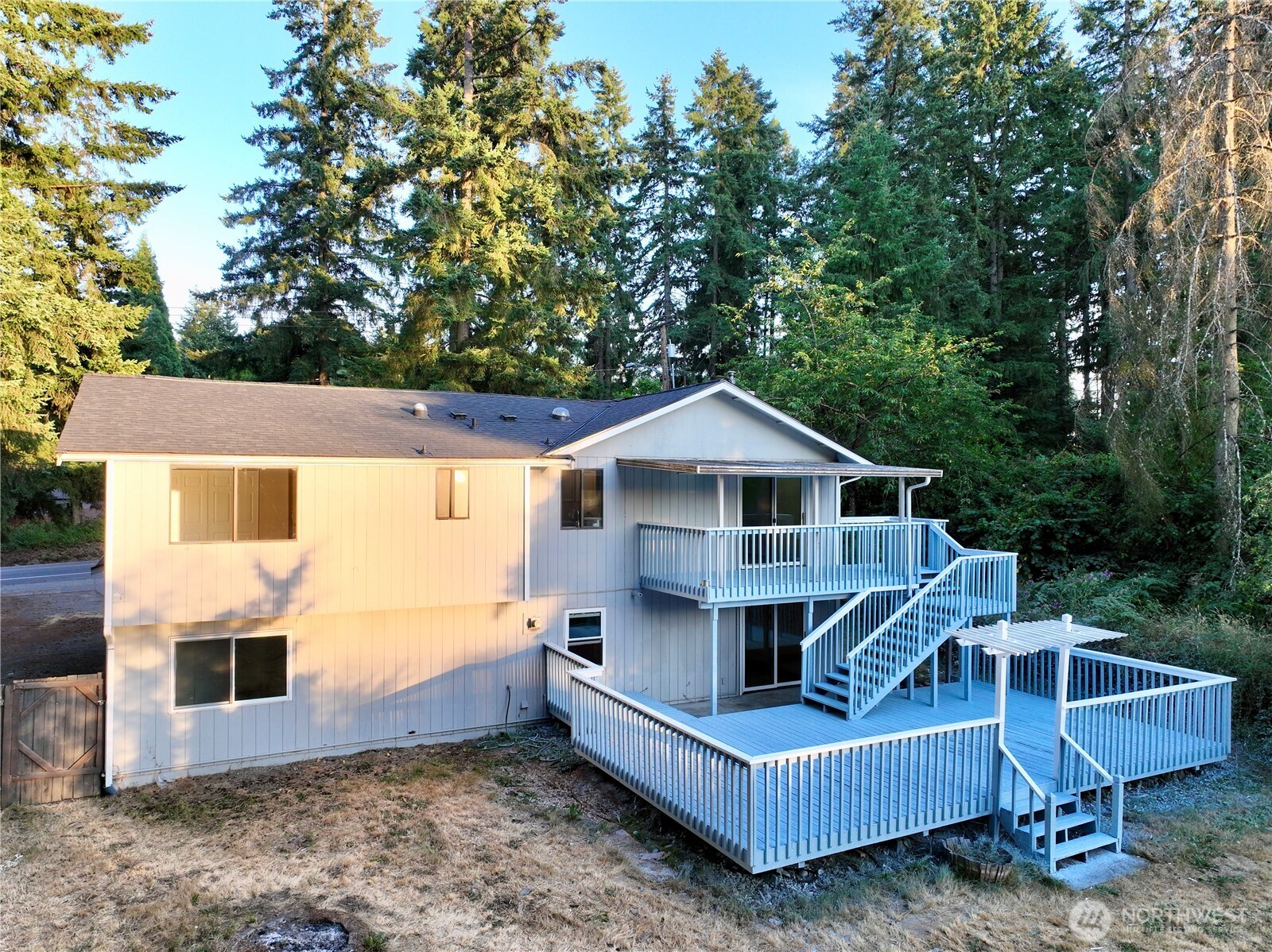 12521 Military Road E