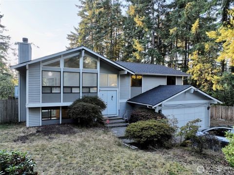 Photo of 12521 Military Road E, Puyallup, WA 98374 (MLS # 2414387)