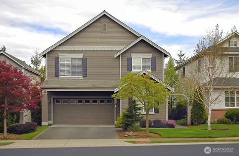 Photo of 534 240 Avenue SE, Sammamish, WA 98074 (MLS # 2539561)