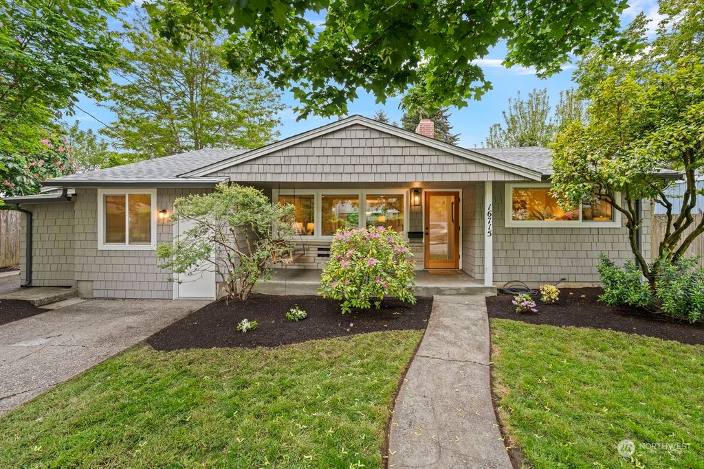 Photo of 16715 5th Avenue NE, Shoreline, WA 98155 (MLS # 2242427)