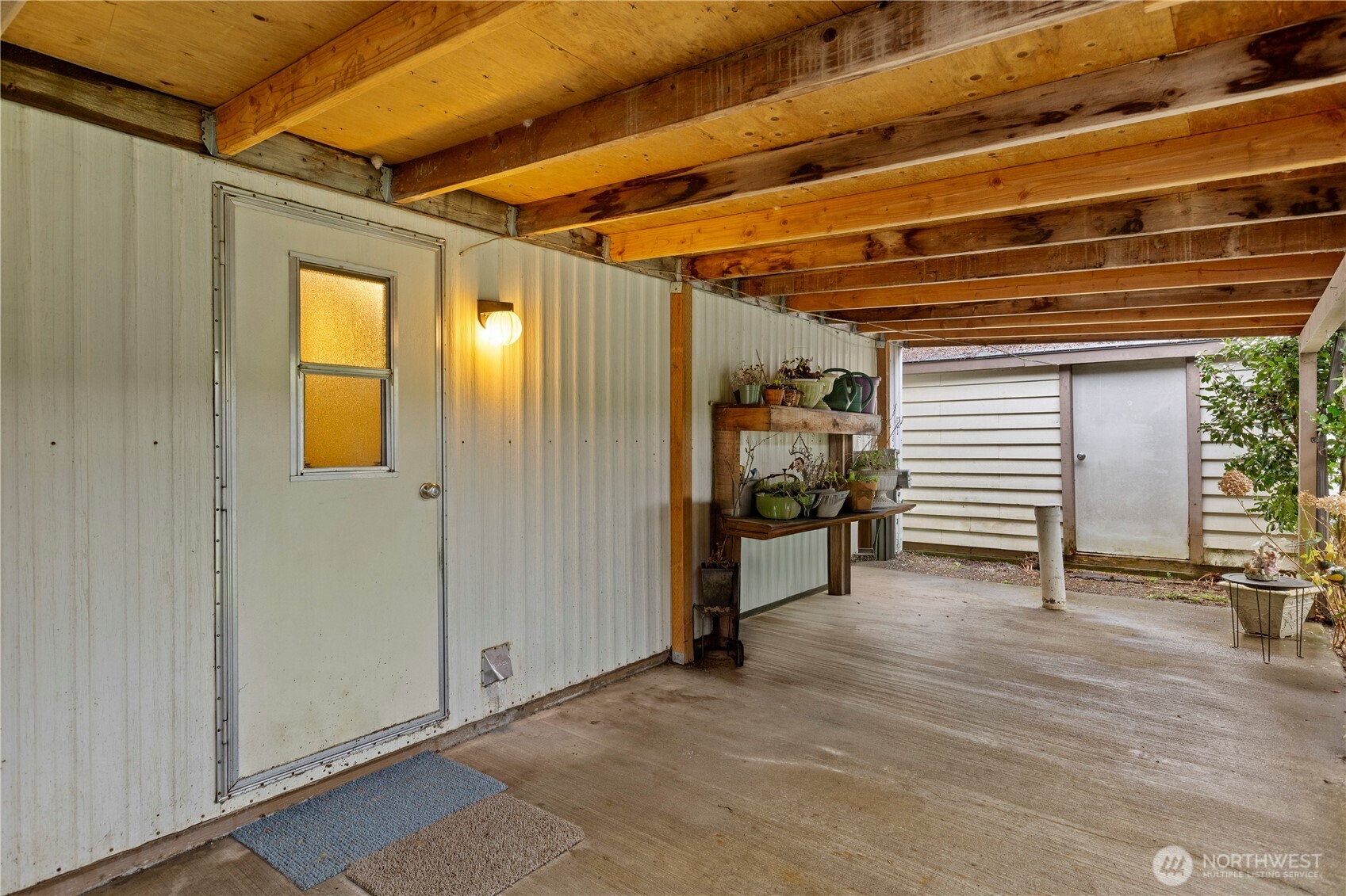 725 37th Street SE 31