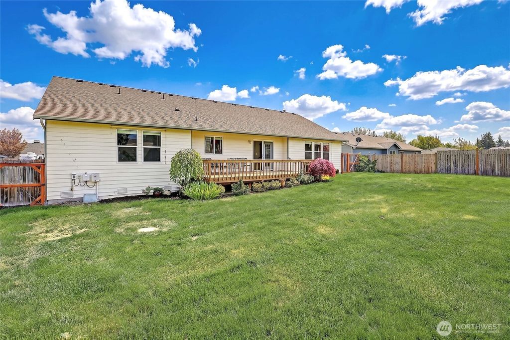 Photo of 1148 Central Drive, Camano Island, WA 98282 (MLS # 2514595)