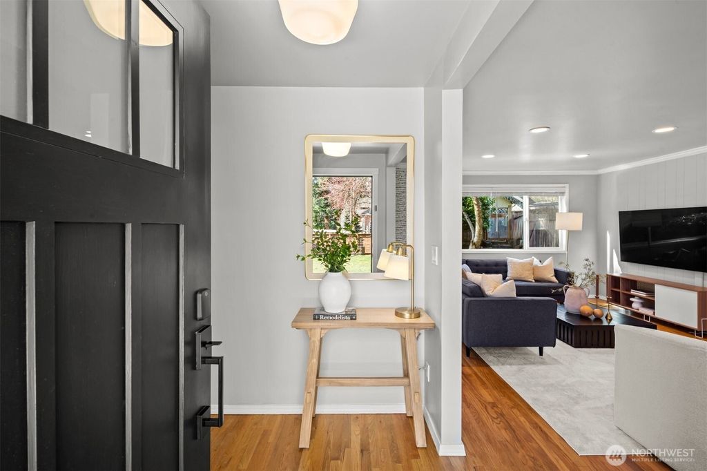 Photo of 119 164th Avenue NE, Bellevue, WA 98008 (MLS # 2486317)