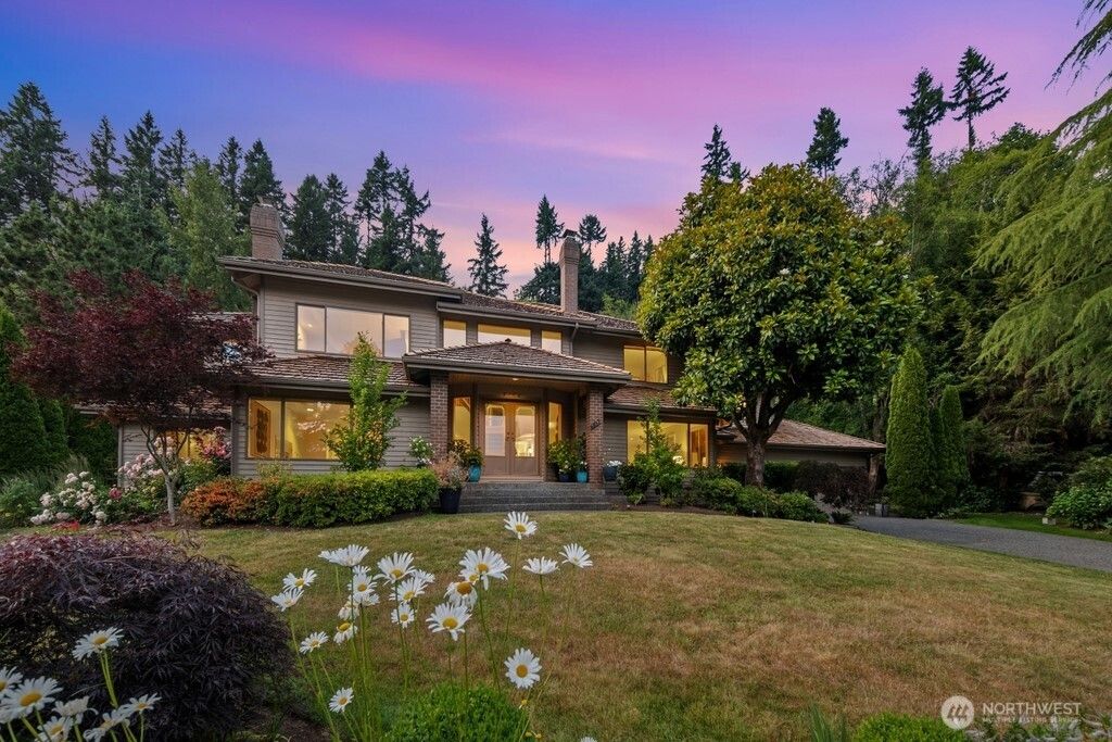 Photo of 4102 205th Avenue SE, Sammamish, WA 98075 (MLS # 2377491)