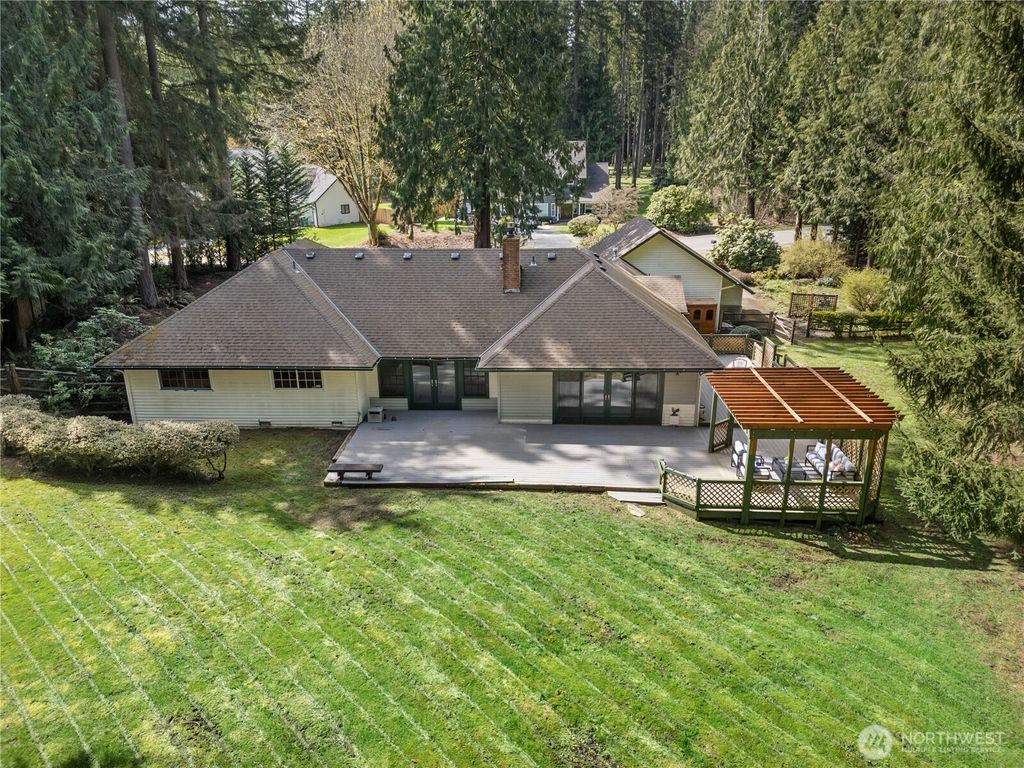 Photo of 15340 185th Avenue NE, Woodinville, WA 98072 (MLS # 2396331)