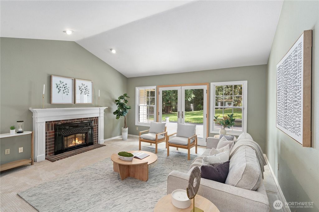 Photo of 15340 185th Avenue NE, Woodinville, WA 98072 (MLS # 2396331)