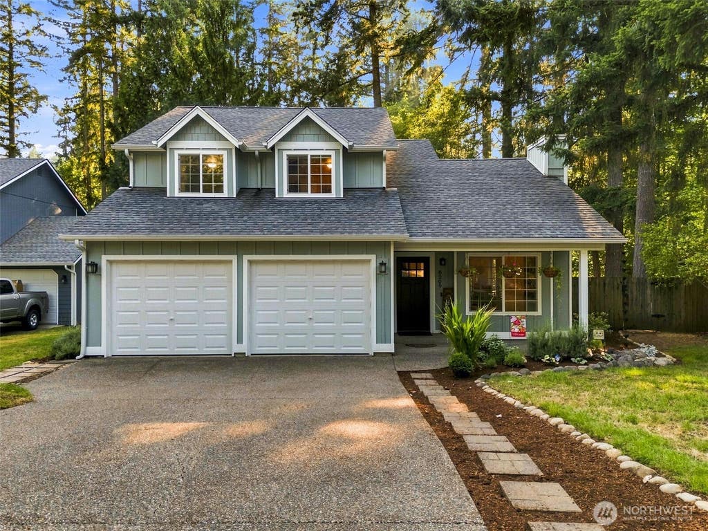 Photo of 8209 Run Drive SE, Olympia, WA 98513 (MLS # 2567356)