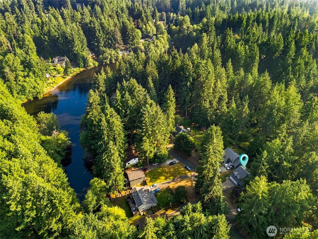 Photo of 8209 Run Drive SE, Olympia, WA 98513 (MLS # 2567356)