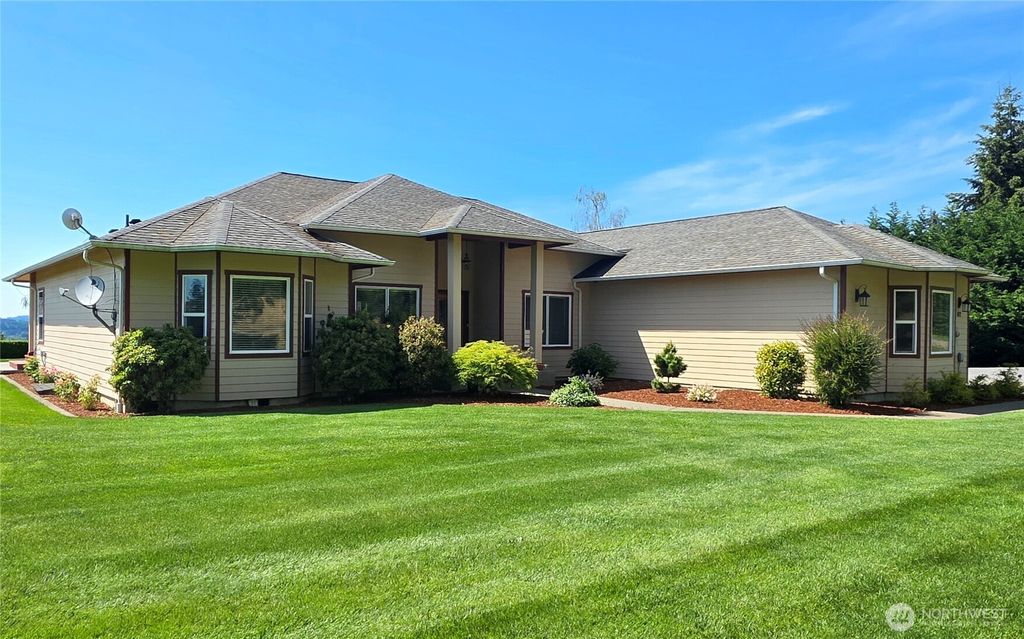 Photo of 142 Nugget Drive, Centralia, WA 98531 (MLS # 2527842)