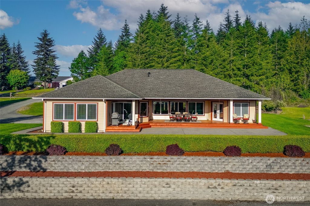 Photo of 142 Nugget Drive, Centralia, WA 98531 (MLS # 2527842)