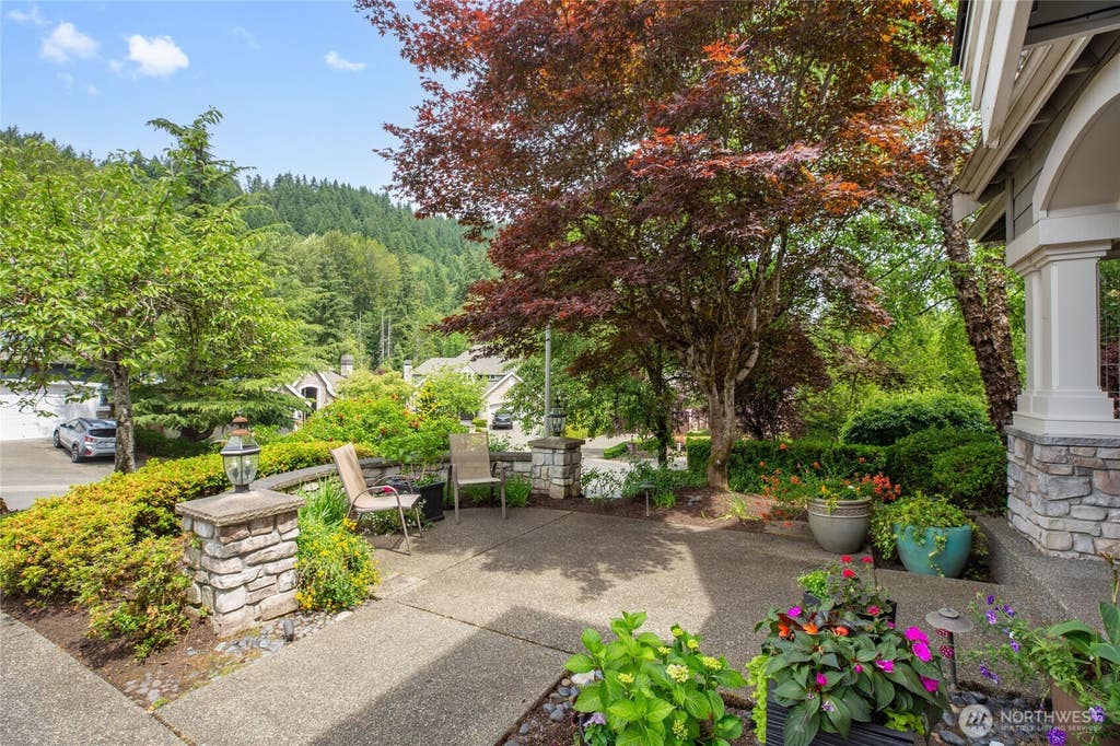 Photo of 14411 SE 89th Place, Newcastle, WA 98059 (MLS # 2567753)