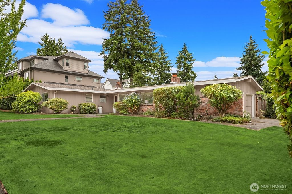 Photo of 11005 SE 28th Place, Bellevue, WA 98004 (MLS # 2400332)