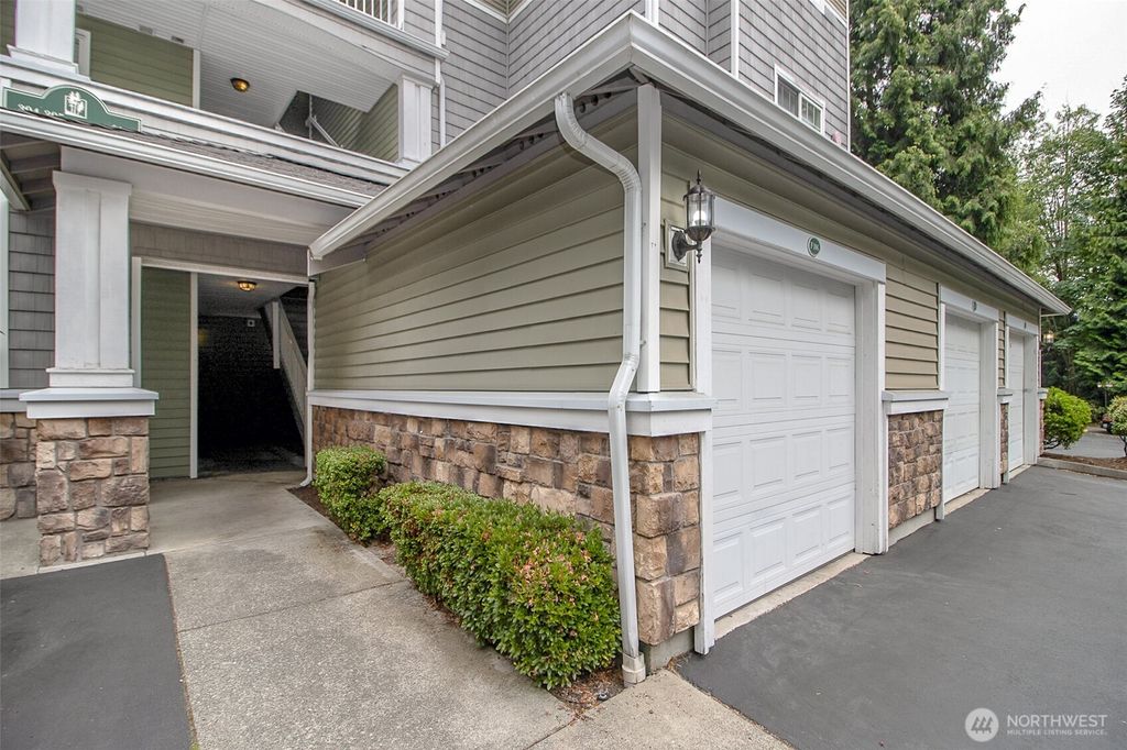 Photo of 12712 Admiralty Way Way #F106, Everett, WA 98204 (MLS # 2399073)