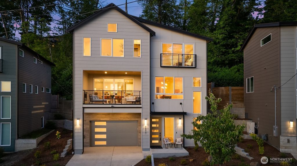Photo of 4576 22nd Avenue SW, Seattle, WA 98106 (MLS # 2387414)
