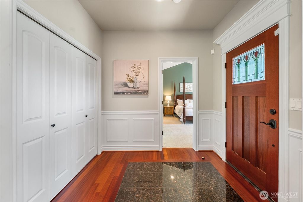 Photo of 405 Bondgard Avenue E, Enumclaw, WA 98022 (MLS # 2372170)