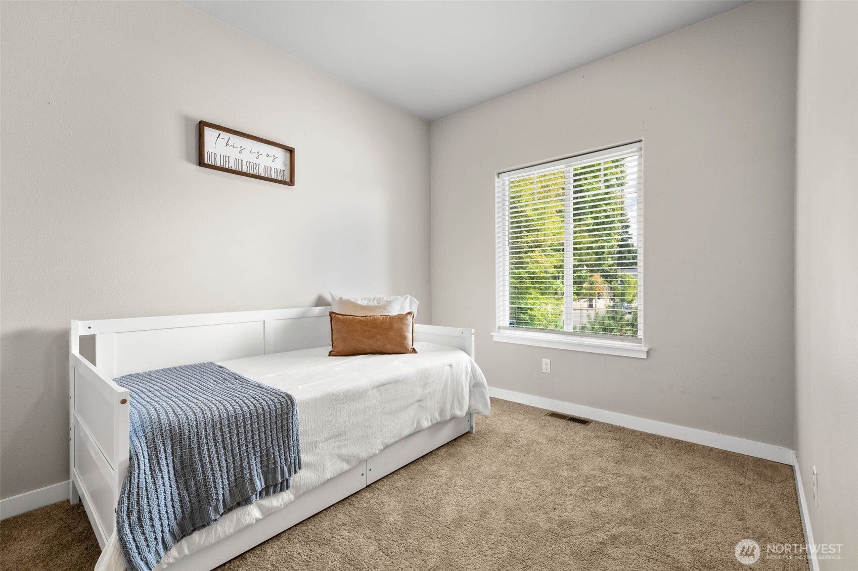 9385 Prairie Wind Street SE