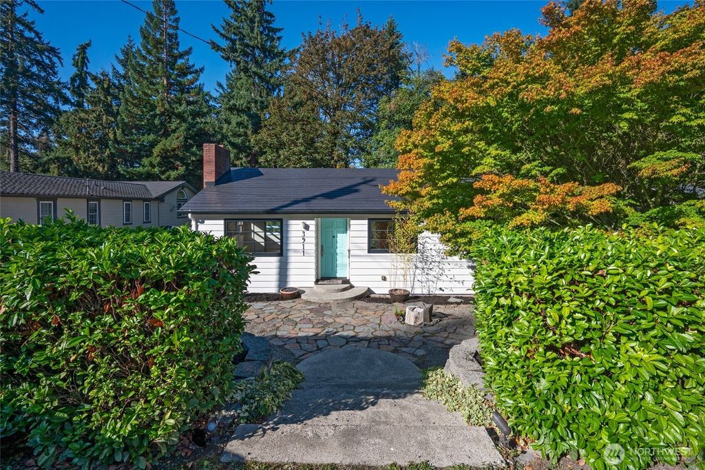 Photo of 3911 88TH Avenue SE, Mercer Island, WA 98040 (MLS # 2434125)