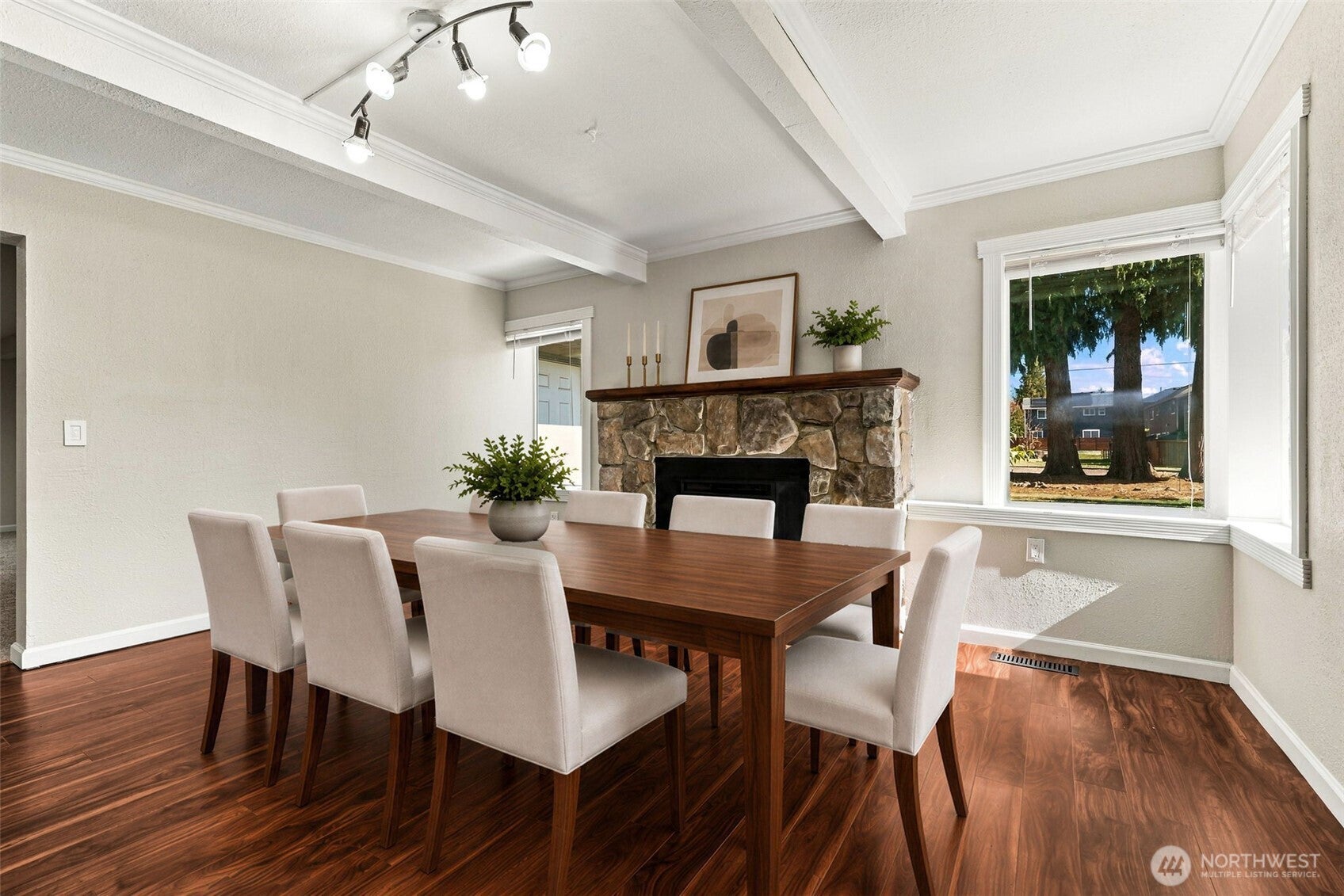 821 7th Avenue SW