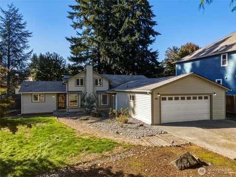 Photo of 821 7th Avenue SW, Tumwater, WA 98512 (MLS # 2590368)