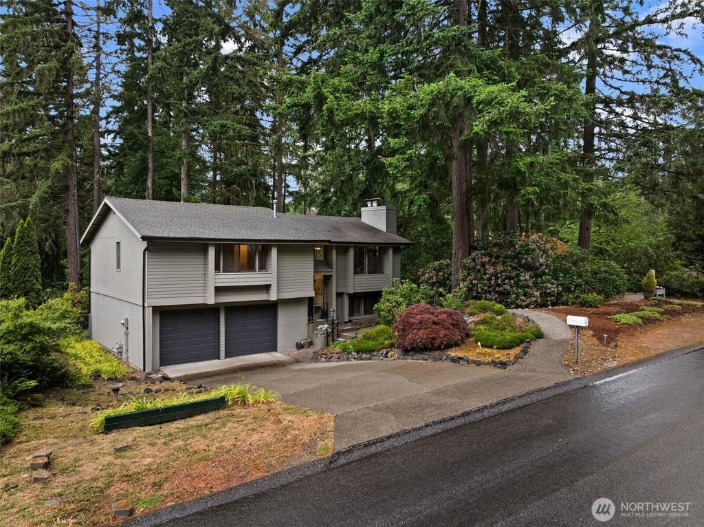 Photo of 5820 53rd Avenue NW, Gig Harbor, WA 98335 (MLS # 2545969)